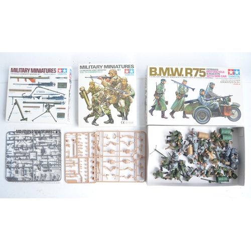 469 - Collection of plastic model kits from Tamiya and Italeri to include Italeri/Dragon 1/72nd scale MI-2... 