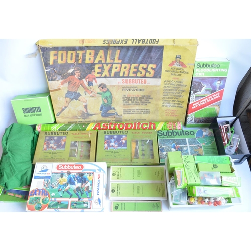 475 - Collection of vintage and modern Subbuteo sets and accessories to include floodlighting C101 set, Fr... 