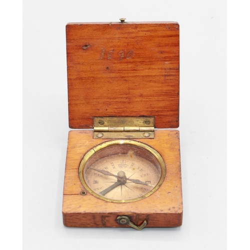 1630 - 19th century mahogany cased pocket compass, 6x6x2cm