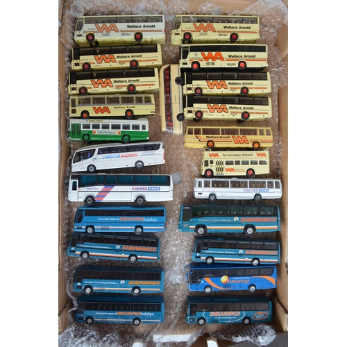 395A - Collection of 1/76 scale diecast bus models from Corgi, EFE and Base-Toys to include boxed examples ... 