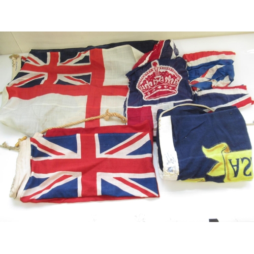 1410 - Collection of vintage flags, including the Naval Association, the Union Flag etc.