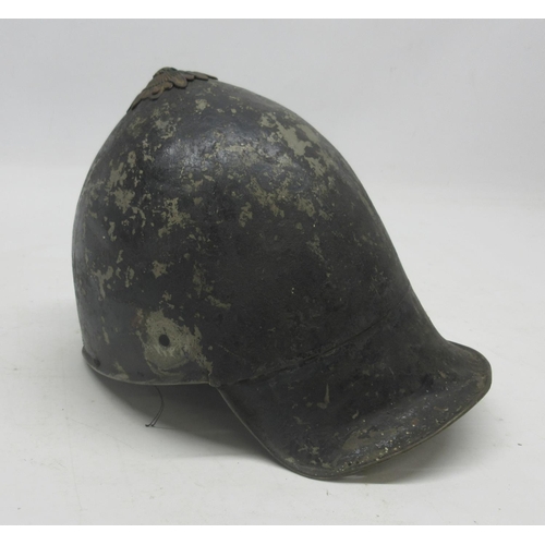 1622 - Skull cap type helmet with extended neck guard.