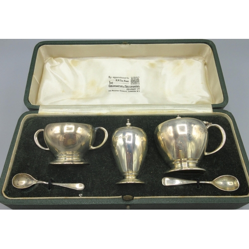 62 - 20th century silver cased cruet set by Goldsmiths & Silversmiths Co Ltd, London, 1937, 4.7ozt