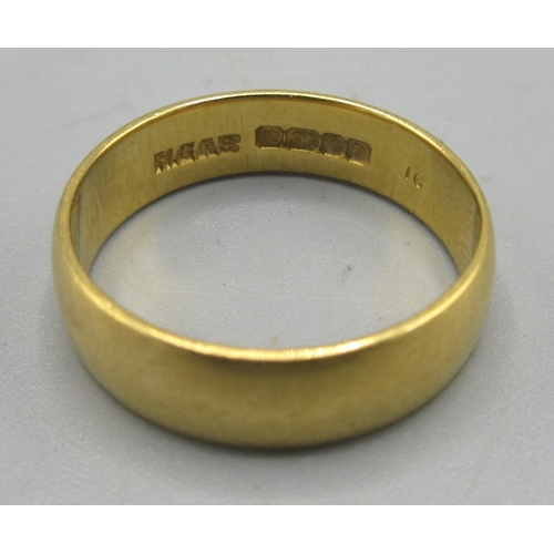 163 - 22ct yellow gold wedding band, stamped 22, size M, 4.52g