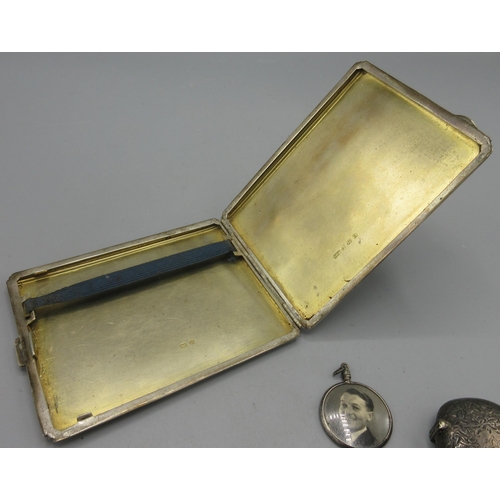 40 - Hallmarked Sterling silver cigarette case, with gilt interior and engine turned detail, by K W, Birm... 