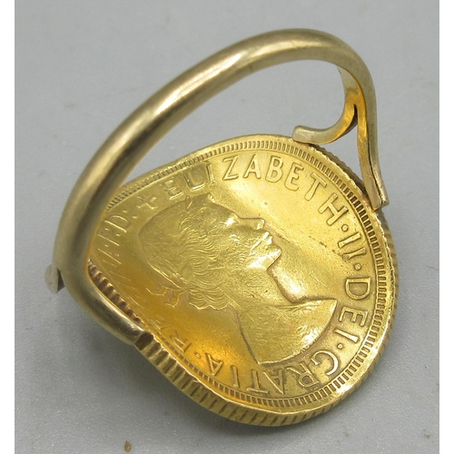 184 - 9ct yellow gold ring set with shaped ER.II 1965 sovereign, band stamped 9ct, size N, 9.12g