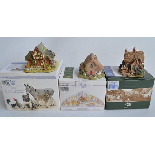 409 - Eleven Berkshire/Gloucestershire/Herefordshire/Wilts etc themed Lilliput Lane cottages and buildings... 