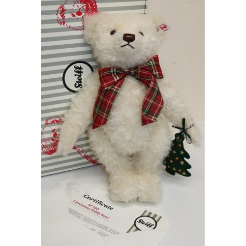 481 - Steiff 'Christmas Teddy Bear' No.730, musical bear playing 'Oh Christmas Tree', limited edition of 1... 