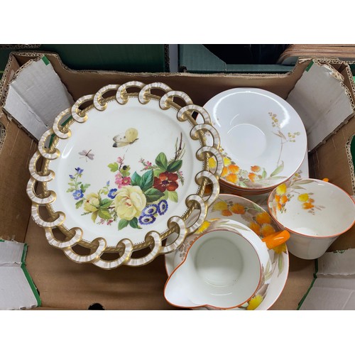 331 - Mixed collectables, dinnerware, tea ware, and glassware incl., Shelly tea ware pieces Reg No.781613,... 