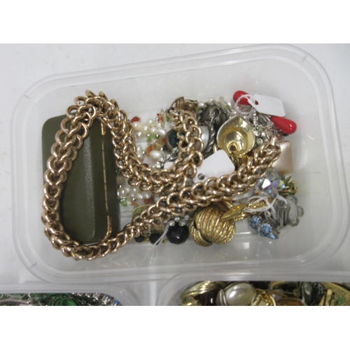 105 - Large collection of antique and modern costume jewellery including rings, clip on earrings, tie pins... 