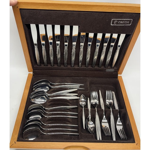 414 - Canteen of Oneida Community cutlery