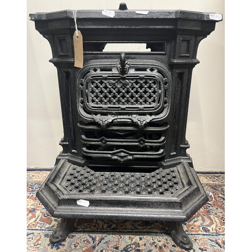 635 - Godin & Cie, early 20th Century French wrought iron wood burning stove, no.66, H54cm