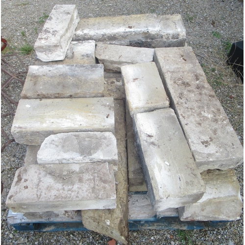 820 - Pallet of large rough cut sandstone blocks