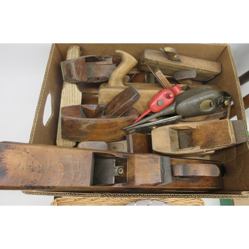 327 - Wooden planes stamped King & Compe Hull, two vintage oil cans, 9th edition of Button's natural histo... 