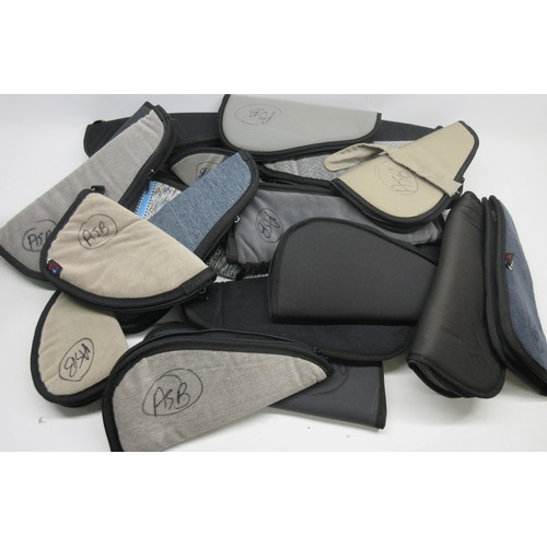 316 - Large collection of fabric pistol cases of various sizes