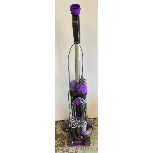 628 - Vax MachAir upright vacuum cleaner