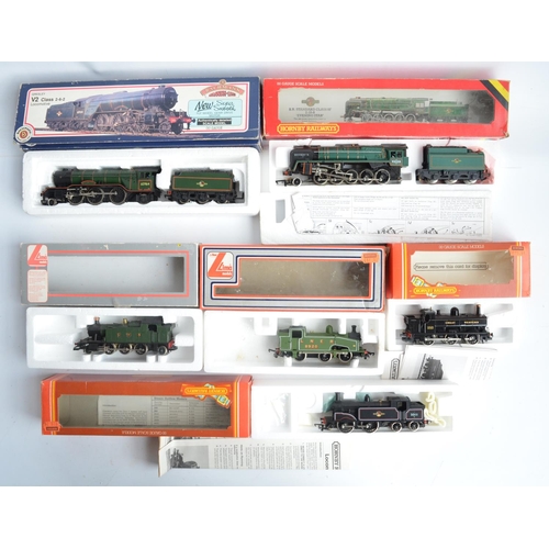 15 - Six boxed OO gauge electric steam train models, (various manufacturers) to include Hornby R065 BR 2-... 