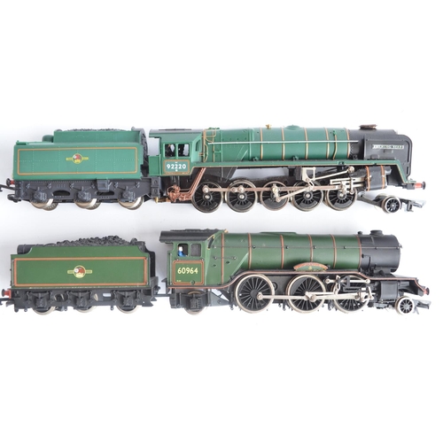 15 - Six boxed OO gauge electric steam train models, (various manufacturers) to include Hornby R065 BR 2-... 