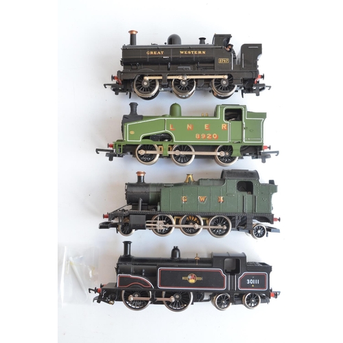 15 - Six boxed OO gauge electric steam train models, (various manufacturers) to include Hornby R065 BR 2-... 