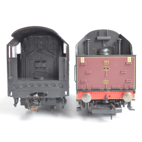 9 - Hornby OO gauge R2370 'The Royal Train' with LMS 4-6-2 Princess Coronation Class 'Duchess Of Sutherl... 