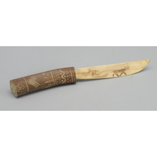 398 - Reindeer antler Sami knife with sleigh scene etched onto blade and decoration to handle. Blade L4.4'... 