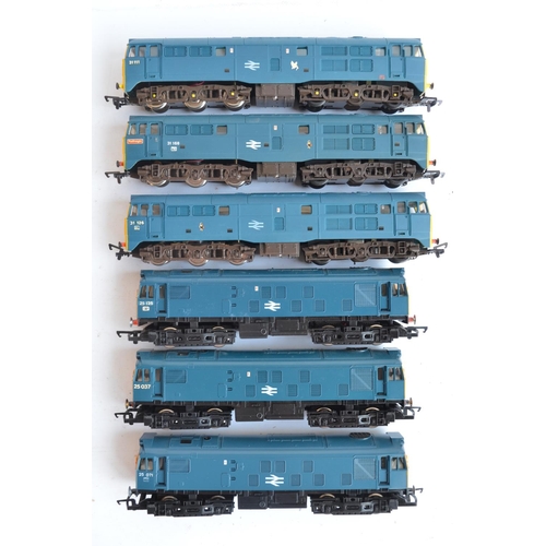 25 - Twelve previously run boxed OO gauge electric diesel locomotive train models (3x Class 31, 3x Class ... 