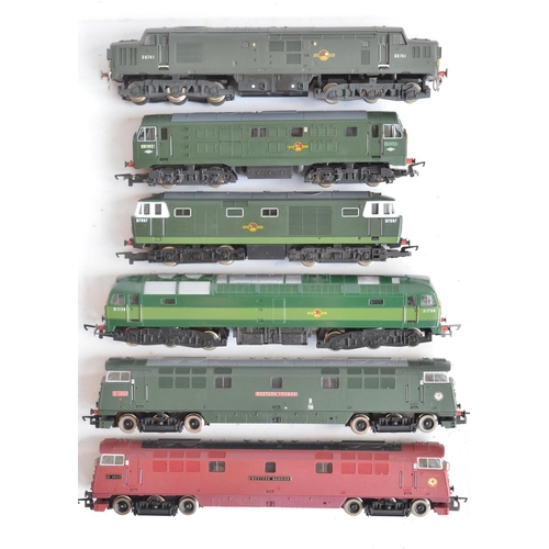 26 - Eleven previously run boxed OO gauge electric diesel locomotive train models (1x Class 25, 4x Class ... 