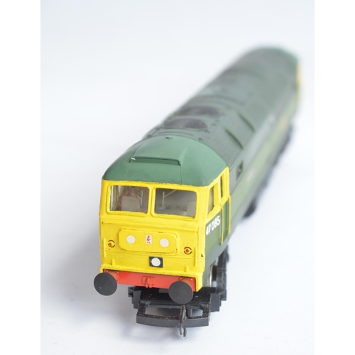 26 - Eleven previously run boxed OO gauge electric diesel locomotive train models (1x Class 25, 4x Class ... 