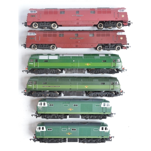 28 - Eleven previously run boxed OO gauge electric diesel locomotive train models (1x Class 25, 2x Class ... 