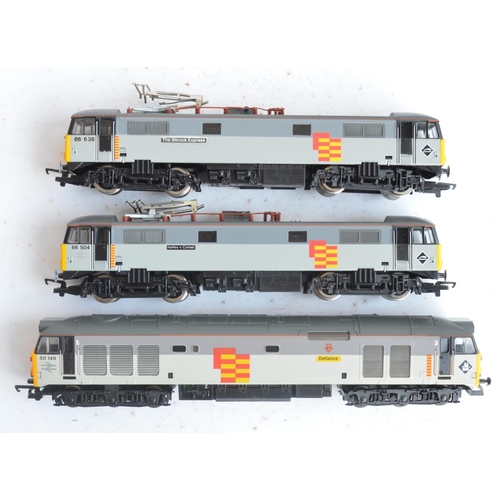 31 - Six previously run boxed OO gauge electric diesel locomotive train models in BR Railfreight fleet an... 