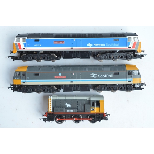 32 - Collection of previously run boxed OO gauge electric locomotive train models from Hornby and Lima to... 