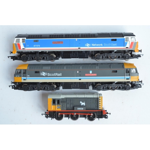 32 - Collection of previously run boxed OO gauge electric locomotive train models from Hornby and Lima to... 