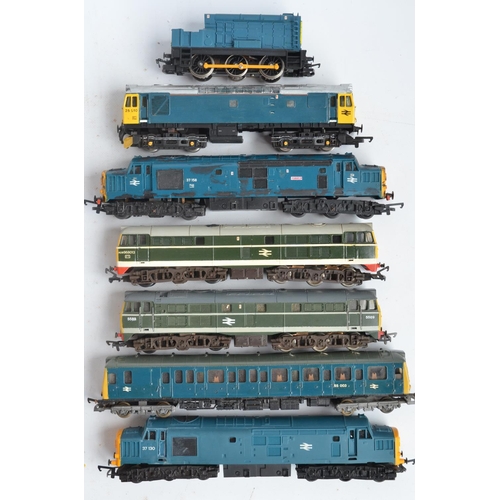 34 - Thirteen previously run OO gauge electric diesel locomotive train models from Hornby, Airfix, Tri-an... 