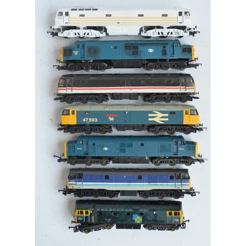 35 - Thirteen previously run OO gauge electric diesel locomotive train models from Hornby, Lima, Mainline... 