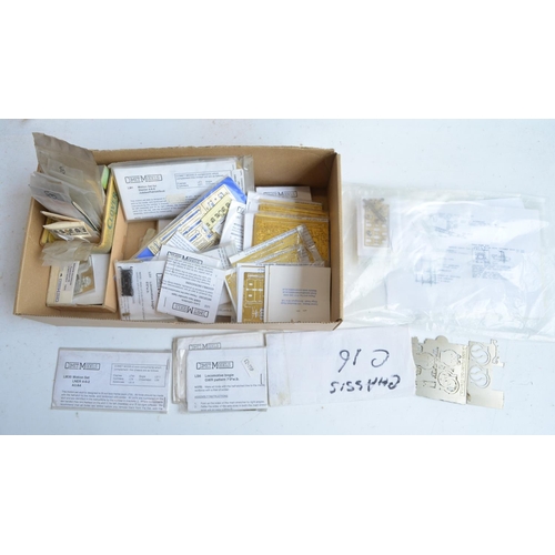 58 - Extensive collection of spare OO gauge railway model kit parts, spares and accessories to include Ga... 