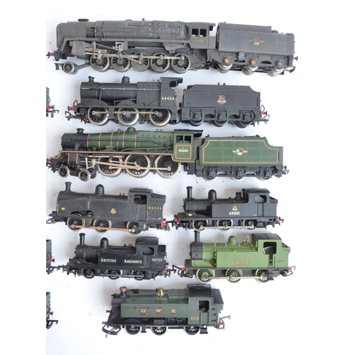 71 - Collection of fourteen unboxed previously run OO gauge electric steam train models from Hornby, Main... 