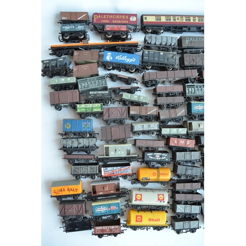 72 - Extensive collection of unboxed previously run OO gauge passenger coaches and goods wagons, various ... 