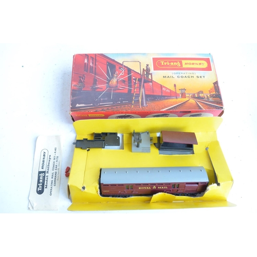 73 - Collection of Hornby, Hornby Dublo and Hornby Tri-ang OO gauge railway models and accessories, many ... 