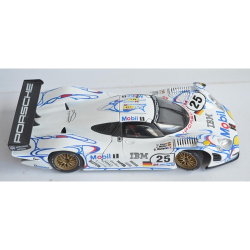 102 - Eight 1/18th scale diecast car models from Burago and Maisto (7x boxed) to include 4x Ferrari's (inc... 