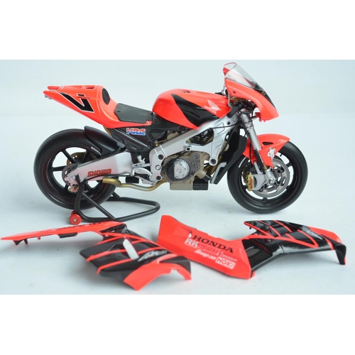 105 - Three large scale motorbike models to include diecast Minichamps 1/12th scale highly detailed Valent... 