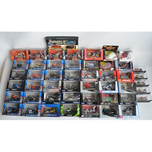 106 - Collection of mostly 1/24th scale motorbike models from Burago, Maisto and Welly plus 5 smaller scal... 