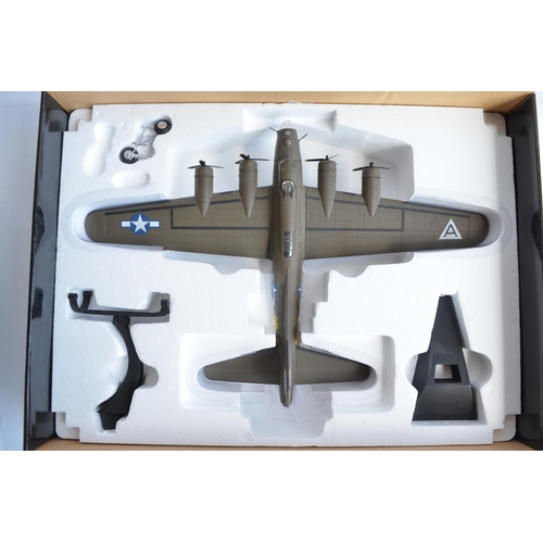 117 - Two Corgi Aviation Archive limited edition 1/72nd scale Boeing B-17G Flying Fortress models with nos... 