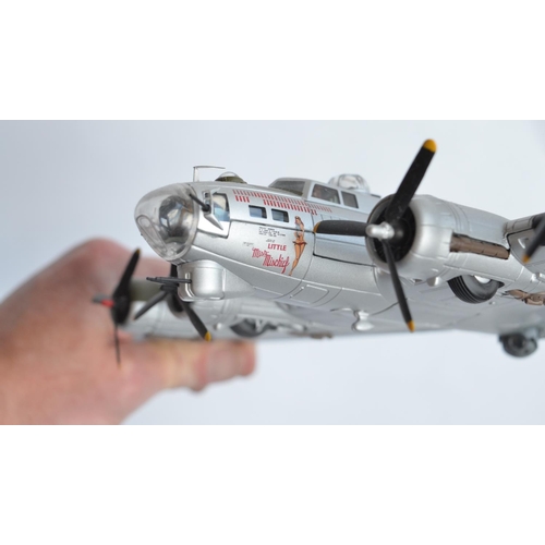 120 - Two Corgi Aviation Archive limited edition diecast B-17G Flying Fortress models to include AA33316 '... 