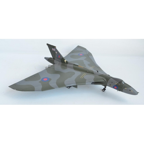 122 - Corgi Aviation Archive limited edition 1/72nd scale AA27201 Avro Vulcan B.2 XH558 'Vulcan To The Sky... 