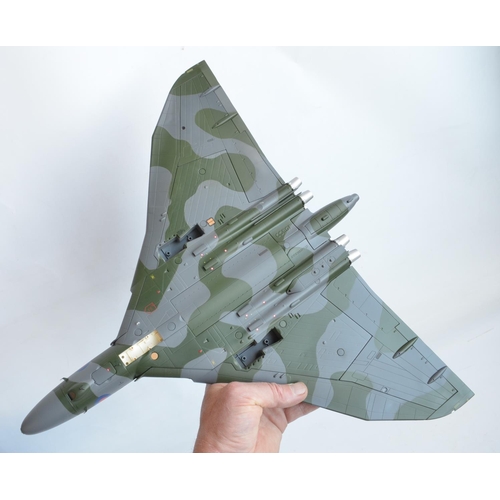 122 - Corgi Aviation Archive limited edition 1/72nd scale AA27201 Avro Vulcan B.2 XH558 'Vulcan To The Sky... 