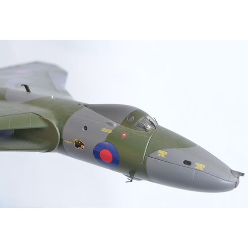 122 - Corgi Aviation Archive limited edition 1/72nd scale AA27201 Avro Vulcan B.2 XH558 'Vulcan To The Sky... 