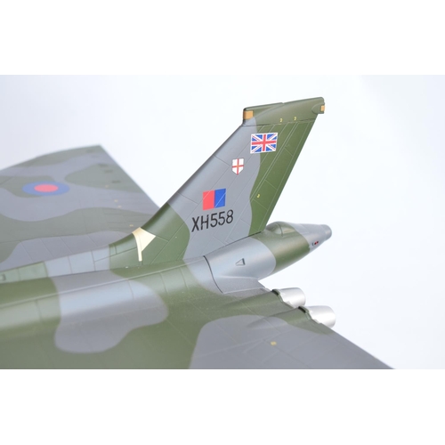 122 - Corgi Aviation Archive limited edition 1/72nd scale AA27201 Avro Vulcan B.2 XH558 'Vulcan To The Sky... 