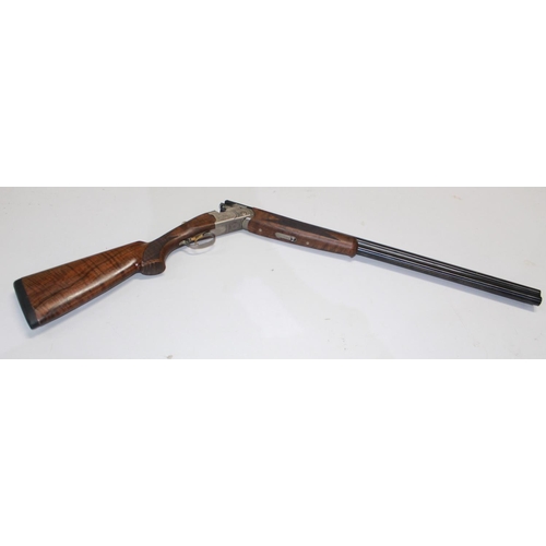 557A - Shotgun Certificate Required - Cased Beretta 686 Silver Pigeon 1, 12B over-under , multi-choke, 8 ve... 