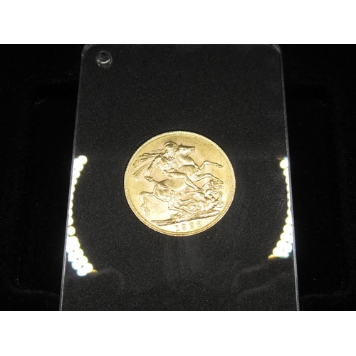 612 - George V 1928 Sovereign, encapsulated in case with box