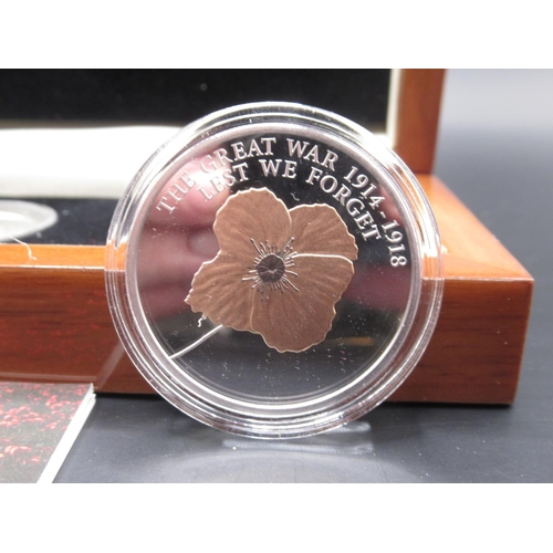 711 - Bradford Exchange - The Lest We Forget Armistice Centenary Poppy Coin set, inc. 2018 Quarter Soverei... 